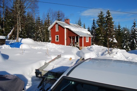 Taget från "Parkeringen", bakom går lilla grusvägen